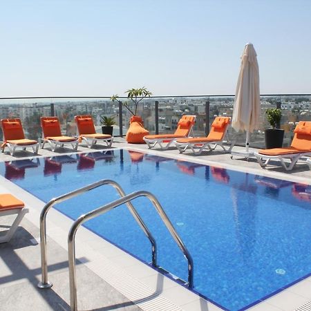 Sky Roof Hotel นิโคเซีย ภายนอก รูปภาพ