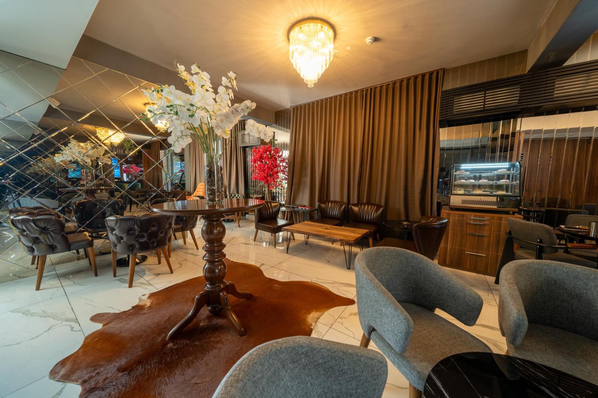 Sky Roof Hotel นิโคเซีย ภายนอก รูปภาพ