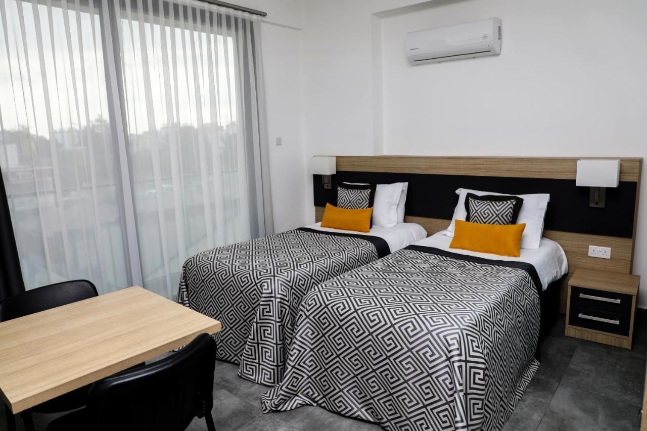 Sky Roof Hotel นิโคเซีย ภายนอก รูปภาพ