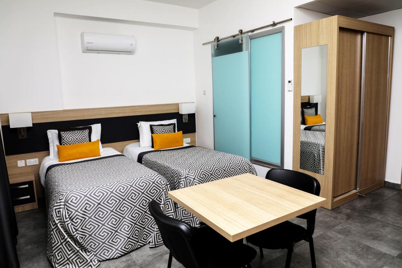 Sky Roof Hotel นิโคเซีย ภายนอก รูปภาพ